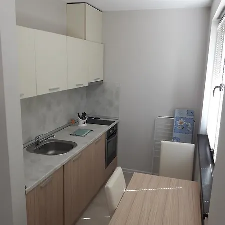 Stella Udacha & Apartamento
